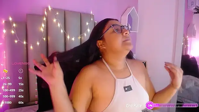 Snapshot of MeghanBurn chatting on February 21, 2025, 12:39 pm MeghanBurn online show from February 21, 2025, 12:39 pm