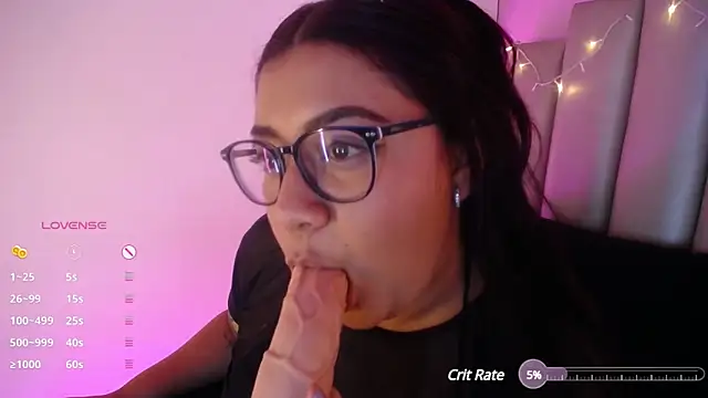 Snapshot of MeghanBurn chatting on March 3, 2025, 3:42 pm MeghanBurn online show from March 3, 2025, 3:42 pm