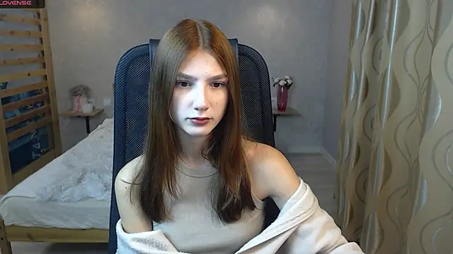 AnaHoney online show from September 12, 2025, 2:00 am