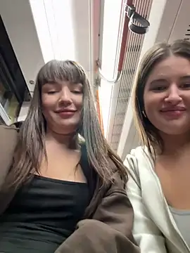 Snapshot of Sophie_Avory chatting on February 21, 2025, 6:59 pm Sophie Avory online show from February 21, 2025, 6:59 pm