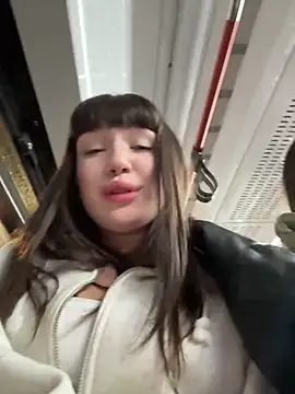 Snapshot of Sophie_Avory chatting on February 27, 2025, 8:53 pm Sophie Avory online show from February 27, 2025, 8:53 pm