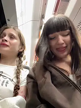 Snapshot of Sophie_Avory chatting on March 1, 2025, 8:10 pm Sophie Avory online show from March 1, 2025, 8:10 pm