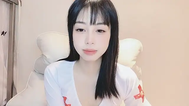 -Hottie online show from December 10, 2024, 3:01 pm