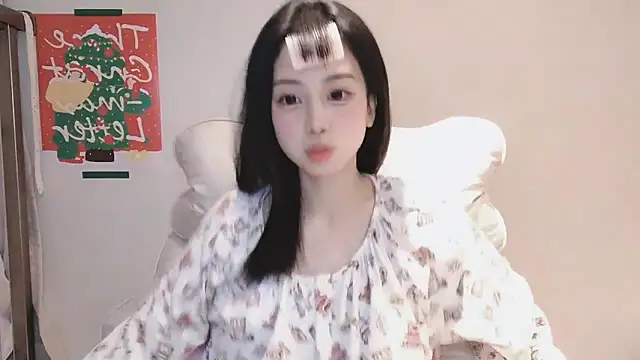 -Hottie online show from December 18, 2024, 3:22 pm