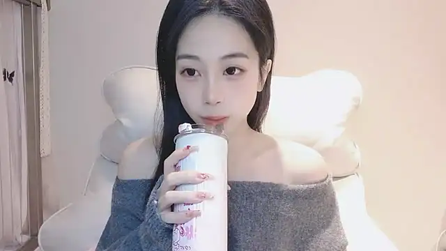 -Hottie online show from December 22, 2024, 4:17 pm