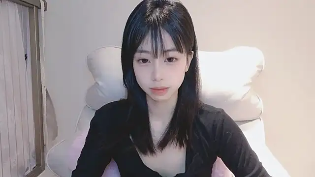 -Hottie online show from January 18, 2025, 4:21 pm