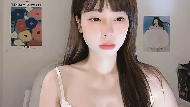 -Hottie online show from November 5, 2025, 4:29 pm