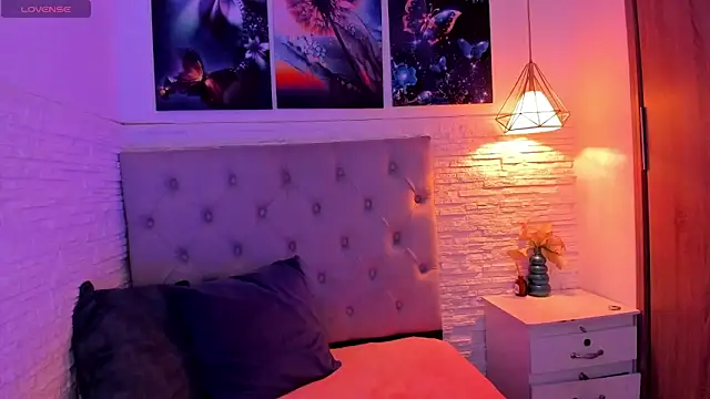 graceymilf666 online show from March 6, 2025, 12:30 pm