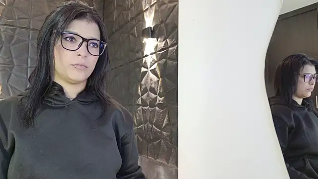 graceymilf666 online show from September 28, 2025, 11:15 am