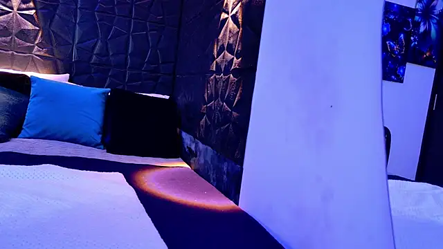 graceymilf666 online show from November 11, 2025, 11:43 am