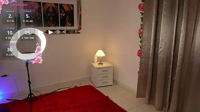 Snapshot of Alondrasparrow2 chatting on January 15, 2025, 11:40 pm Alondrasparrow2 online show from January 15, 2025, 11:40 pm