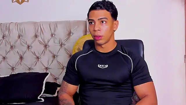 Andrew wolf7 online show from October 18, 2025, 2:40 pm