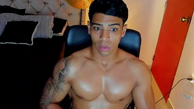 Andrew wolf7 online show from November 25, 2025, 9:15 pm