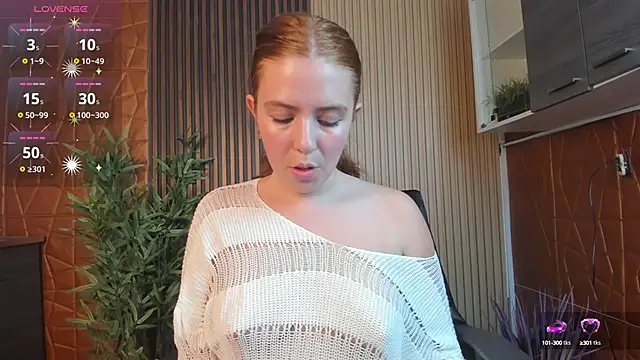 Snapshot of Lyssa_Muller chatting on February 28, 2025, 11:01 pm Lyssa Muller online show from February 28, 2025, 11:01 pm