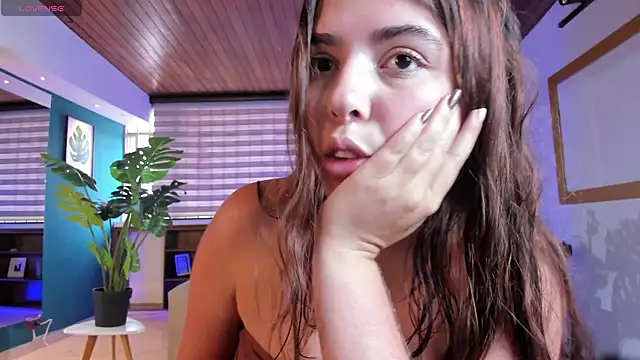 Snapshot of Lyssa_Muller chatting on October 1, 2025, 12:55 pm Lyssa Muller online show from October 1, 2025, 12:55 pm