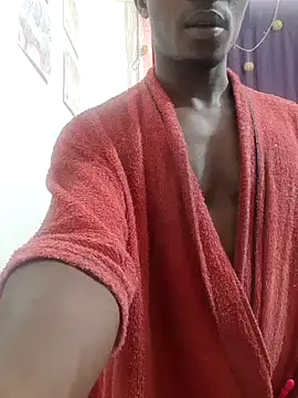 yezz3011 online show from December 18, 2024, 5:42 pm