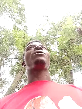 yezz3011 online show from January 26, 2025, 6:27 pm