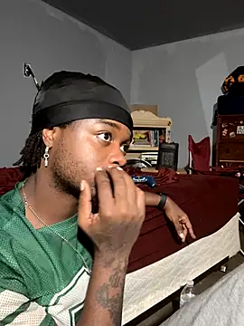 Snapshot of SluttyLyfe4L chatting on October 20, 2025, 3:12 pm SluttyLyfe4L online show from October 20, 2025, 3:12 pm