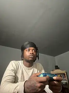 Snapshot of SluttyLyfe4L chatting on November 13, 2025, 4:06 pm SluttyLyfe4L online show from November 13, 2025, 4:06 pm