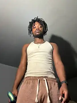 Snapshot of SluttyLyfe4L chatting on November 26, 2025, 9:10 am SluttyLyfe4L online show from November 26, 2025, 9:10 am