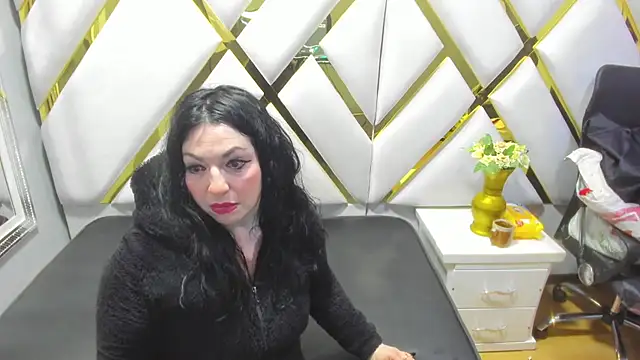 Snapshot of Luciana_Ass chatting on February 3, 2025, 8:13 pm Luciana Ass online show from February 3, 2025, 8:13 pm