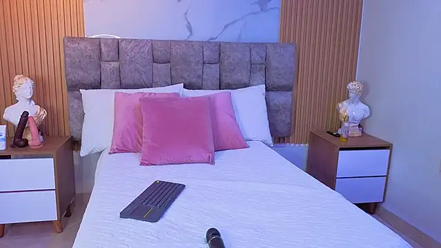 Snapshot of Khalifa_fletcher chatting on November 21, 2025, 1:04 am Khalifa fletcher online show from November 21, 2025, 1:04 am