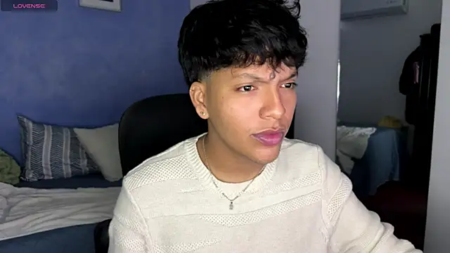 Xander bonnet1 online show from October 15, 2025, 12:49 pm