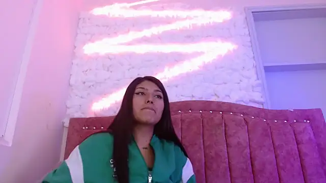 SarahStones online show from January 30, 2025, 3:11 am