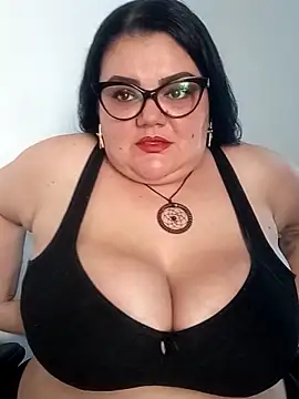 Madisonpalacio online show from November 14, 2025, 6:39 pm