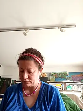 MariaAnaSunshine online show from October 1, 2025, 8:20 am