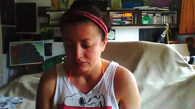 MariaAnaSunshine online show from October 15, 2025, 7:30 am