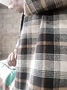 Snapshot of shabane002 chatting on November 6, 2025, 9:32 am shabane002 online show from November 6, 2025, 9:32 am