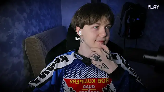 charonbaby1 online show from September 8, 2025, 9:47 pm