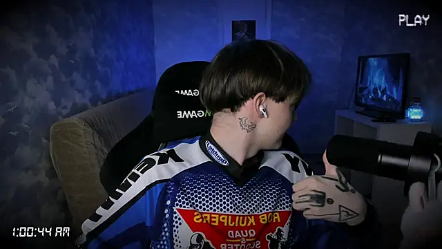 charonbaby1 online show from October 6, 2025, 9:56 pm