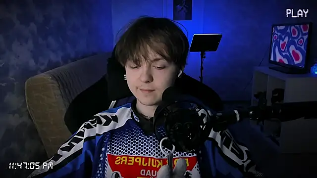 charonbaby1 online show from November 17, 2025, 8:47 pm