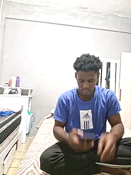 Snapshot of Percybr4561 chatting on November 17, 2025, 11:16 am Percybr4561 online show from November 17, 2025, 11:16 am