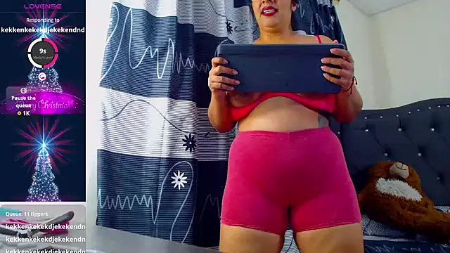 lulu ferrer online show from December 20, 2024, 10:00 pm