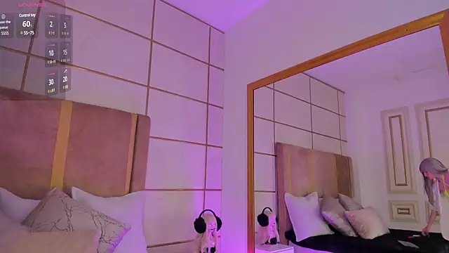 Snapshot of Kittenmeuw chatting on February 4, 2025, 4:15 am Kittenmeuw online show from February 4, 2025, 4:15 am