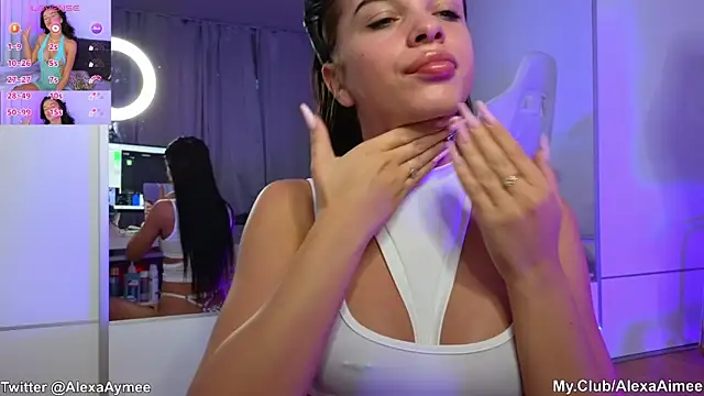 Snapshot of AlexaAimee chatting on December 22, 2024, 9:55 am AlexaAimee online show from December 22, 2024, 9:55 am