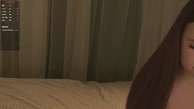 Snapshot of SunnyRisha chatting on November 2, 2025, 5:10 am SunnyRisha online show from November 2, 2025, 5:10 am