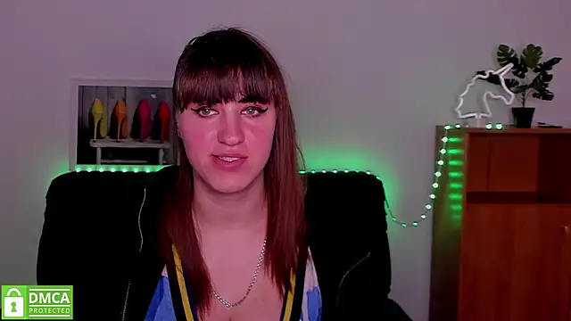 Snapshot of Amali_Ivanna_smit chatting on February 17, 2025, 12:27 pm Amali Ivanna smit online show from February 17, 2025, 12:27 pm