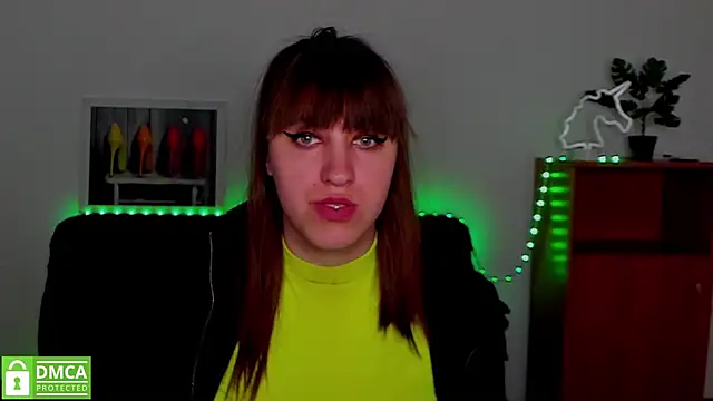 Snapshot of Amali_Ivanna_smit chatting on February 20, 2025, 12:15 pm Amali Ivanna smit online show from February 20, 2025, 12:15 pm