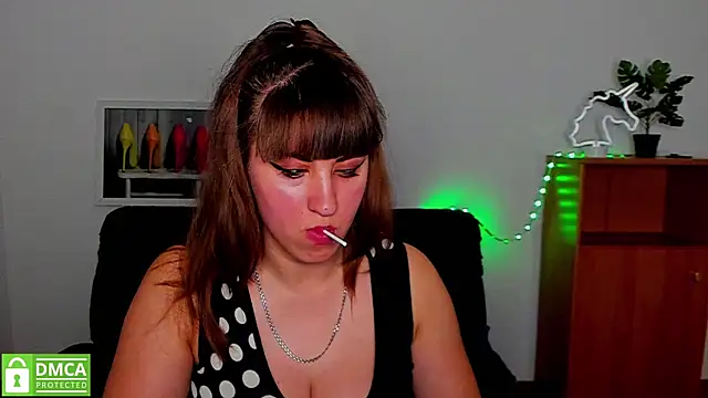 Snapshot of Amali_Ivanna_smit chatting on March 13, 2025, 12:35 pm Amali Ivanna smit online show from March 13, 2025, 12:35 pm