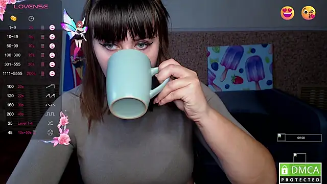 Snapshot of Amali_Ivanna_smit chatting on November 3, 2025, 12:28 pm Amali Ivanna smit online show from November 3, 2025, 12:28 pm