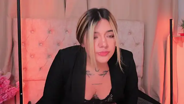 Snapshot of ashleyvalirya chatting on February 3, 2025, 3:42 am ashleyvalirya online show from February 3, 2025, 3:42 am