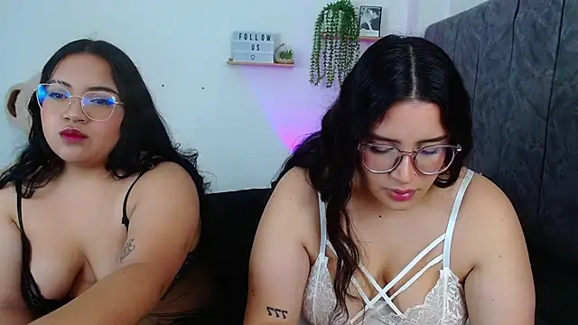Snapshot of maddie-and-chelsea- chatting on February 8, 2025, 9:13 am maddie-and-chelsea- online show from February 8, 2025, 9:13 am