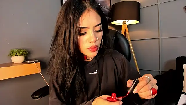 Giovanna oliveira online show from January 13, 2025, 8:26 am