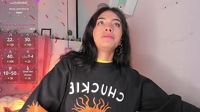 Giovanna oliveira online show from February 6, 2025, 5:03 am