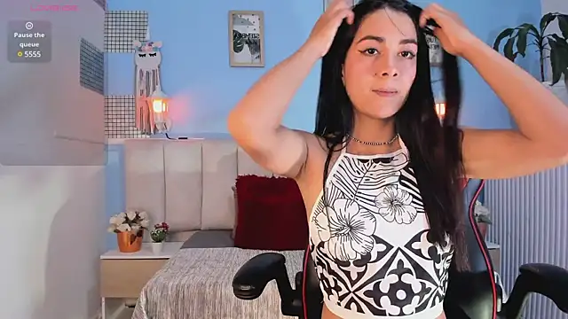 lyzzi smith01 online show from December 6, 2024, 7:45 pm