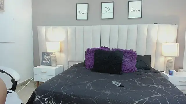 lyzzi smith01 online show from March 14, 2025, 5:02 pm